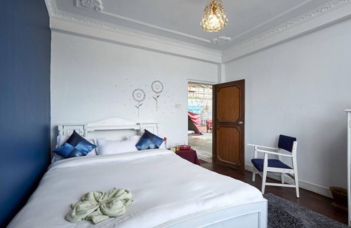 Nagarjun House | Brookside Ichangu House
