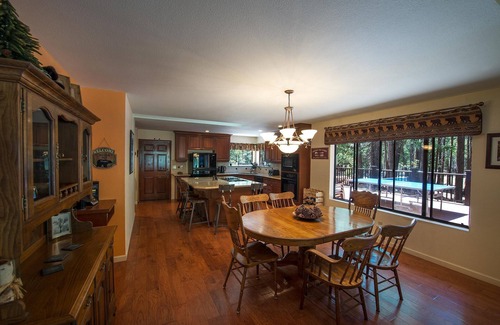 North Wawona House | Bruin's Den