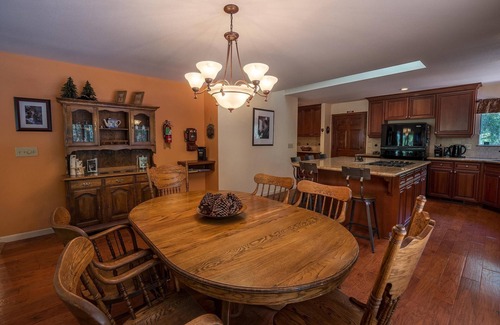 North Wawona House | Bruin's Den
