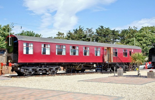 Dawlish Warren Ski Chalet | Brunel Boutique Railway Carriage 2