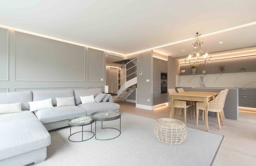 Antiguo Apartment | Brunet V | The Rentals Collection