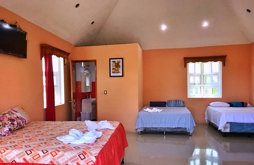 El Paredon Hotel | Brunette Beach