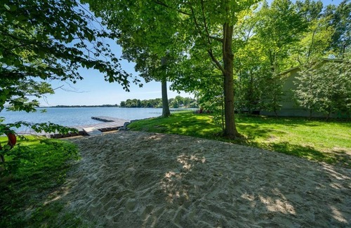 Milford Cottage | BTB "County Comfort"