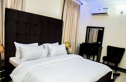 Lekki Phase 1 Hotel | BTT Homes