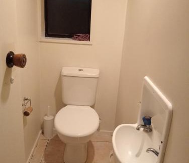 Tauranga House | Budget accommodations city center