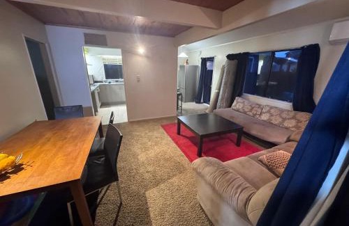 Tauranga House | Budget accommodations city center