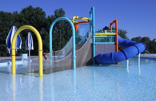 Harrisonville Hotel | Budget-friendly Accommodation at Knights Inn Harrisonville! Pets Allowed