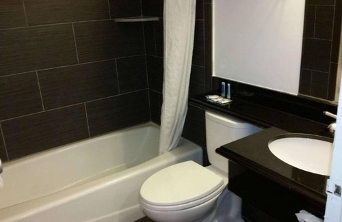 Cathedral Hill House | Budget-friendly accommodations in San Francisco!