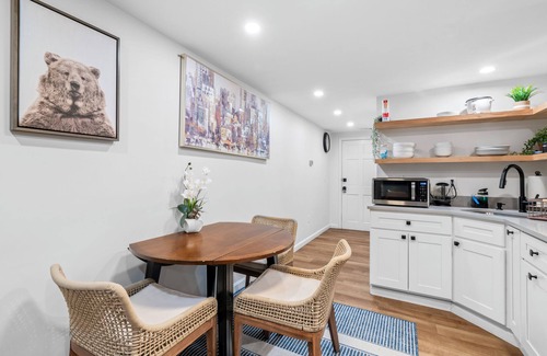 Roslindale House | Budget-Friendly Basement 2BR Retreat