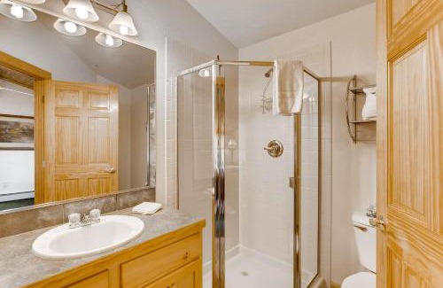 Fall River Estates Apartment | Bugle Pointe B13 by Estes Park Condos