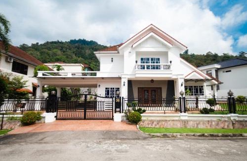 Central Seberang Perai Villa | Bukit Mertajam Double Storey Bungalow 15pax BBQ KTV
