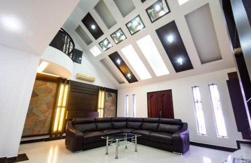 Central Seberang Perai Villa | Bukit Mertajam Double Storey Bungalow 15pax BBQ KTV