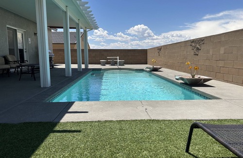 Fort Mohave House | Bullheadcity Pool Villa- Summer Savings