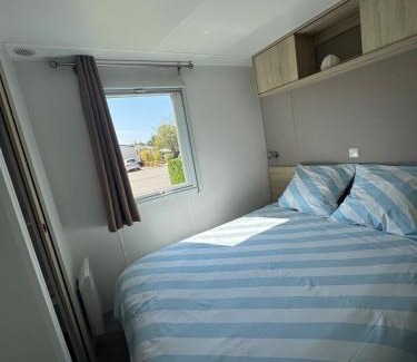 Lattes House | Bungalow 341, 6 à 8 pers, wifi, jardin, terrasse, Camping Siblu 4 étoiles le Lac des Rêves