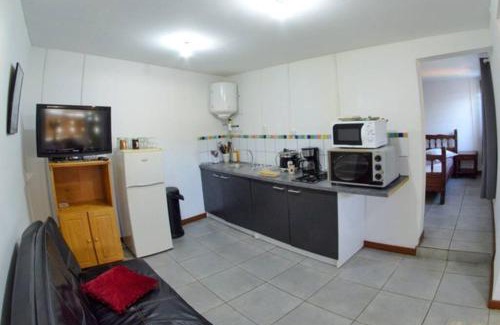 Petite-ÃŽle House | bungalow avec piscine chauffée.