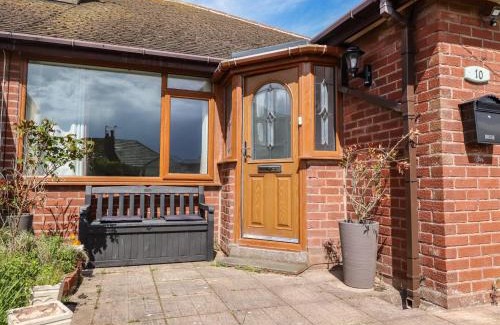 Thornton-Cleveleys House | Bungalow by the Sea