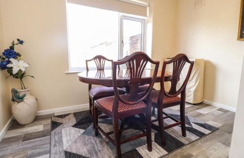 Thornton-Cleveleys House | Bungalow by the Sea