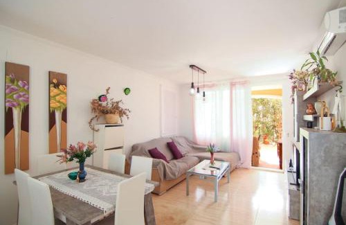 Casas de Torrat Apartment | Bungalow con piscina Comunitaria - Lilia Rosa 10