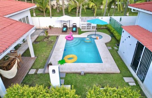 San Luis Talpa House | Bungalow en La Playa- Amatecampo Villas