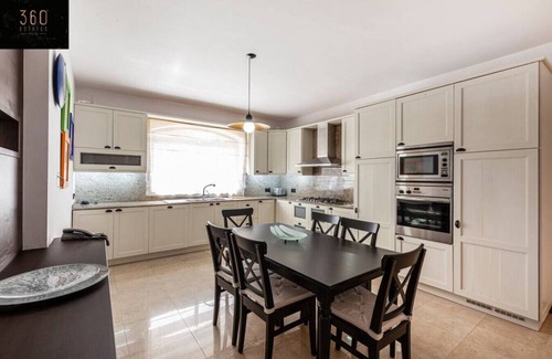 Ta' Giorni Villa | Bungalow villa with SUPER POOL AREA with WIFI & AC