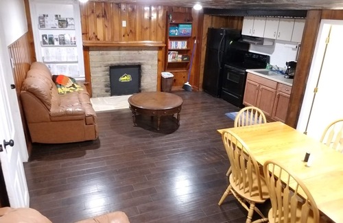 Freeman House | Busted Atv Resort/Main Lodge