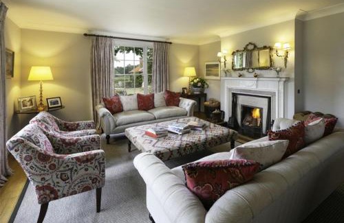 Woodbridge House | Butley Priory Farmhouse