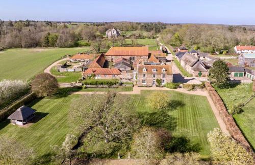 Woodbridge House | Butley Priory Farmhouse