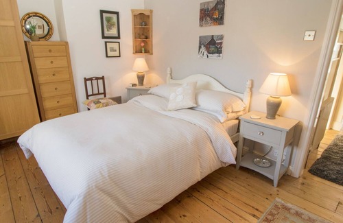 Clayton Cottage | BUTTERFLY COTTAGE, pet friendly, character holiday cottage in Clayton