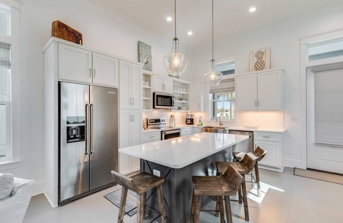 Orange Beach Cottage | BVR 06 - Sans Souci by Liquid Life