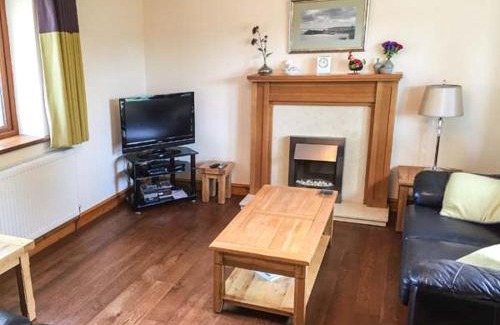 Llanddowror House | Bwthyn Trecoed