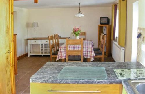 Llanddowror House | Bwthyn Trecoed