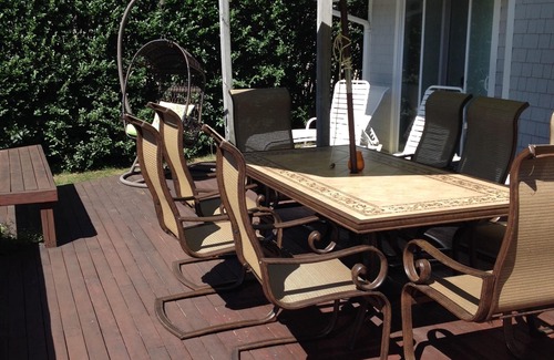 Falmouth House | By the Water - Steps to the Beach - 4Br, AC, Views of Vineyard Sound