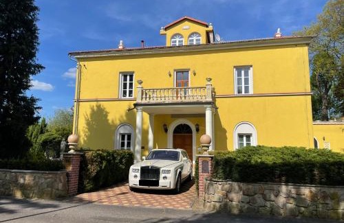 Bynovec House | Bynovecký Zámeček