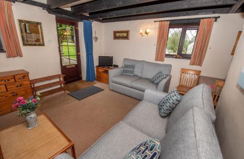 North Buckland House | Byre Cottage