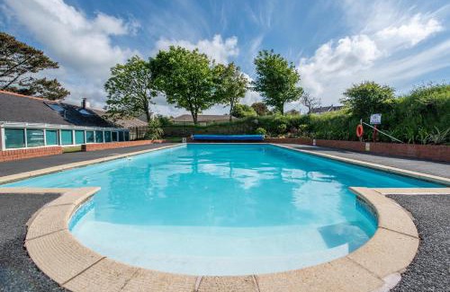 North Buckland House | Byre Cottage