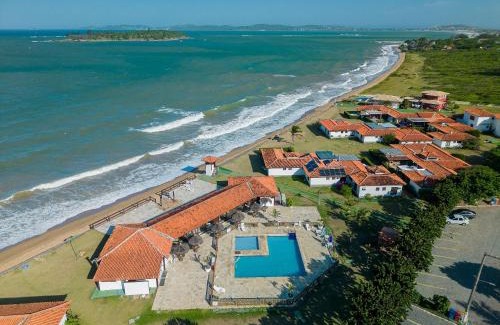 Praia Rasa House | Bz60 House in a condominium right on the sand