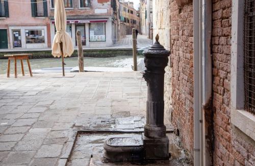 Cannaregio Apartment | Cà Gamba by Venicevillas, Guglie