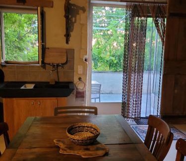 Eyragues Apartment | Cécile - Mas de Rousseau