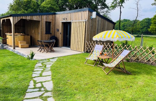 Bobital Cottage | Côté jardin cottage (around Dinan)