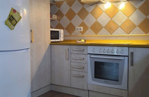 Los Corrales de Buelna Ski Chalet | C02A01 Acogedora casa vacacional