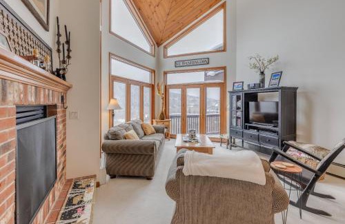 Bretton Woods House | C15 Ski-In Ski-Out Townhouse with Hot Tub & Stunning Mount Washington Views, Pets welcome