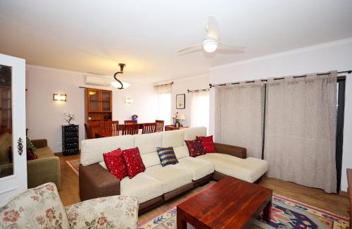 Ameijeira Apartment | C27 - Torraltinha Way Apartment