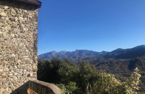Aulla House | Cà La Torre, Stone House with pool in the terrace