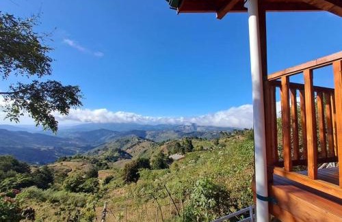 Canton Dota Ski Chalet | Cabaña Gitana - Magical and WINDY nature getaway!