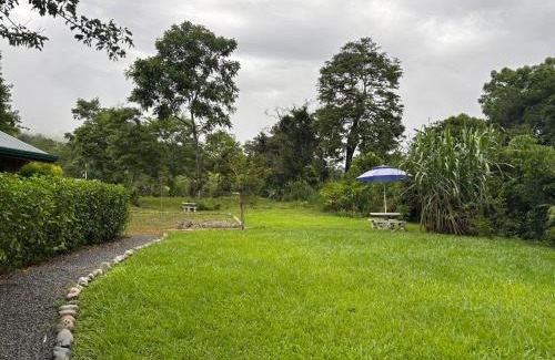 San Isidro de El General House | Cabaña Jacaranda #2, junto al río, Pérez Zeledon