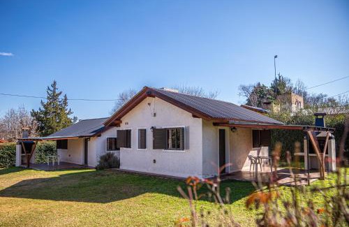 Santa Rosa de Calamuchita Ski Chalet | Cabañas Montecarlo 2