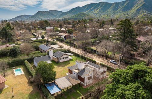 Santa Rosa de Calamuchita Ski Chalet | Cabañas Montecarlo 3