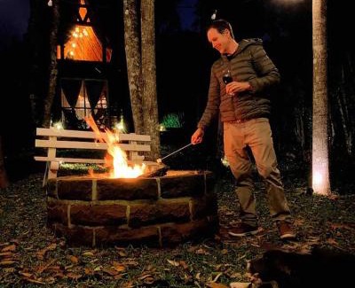 Santa Helena Ski Chalet | Cabana com lareira, hidro, cavalos e piscina