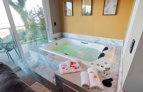 Igrejinha House | Cabana romântica com Jacuzzi ao lado de Gramado