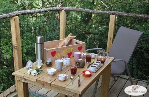Pons Cabin | Cabane Celeste with private indoor whirlpool bath